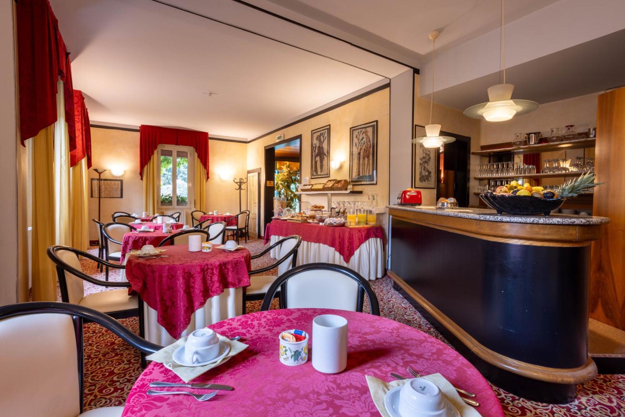 Hotel Giardinetto Desenzano del Garda Exterior foto