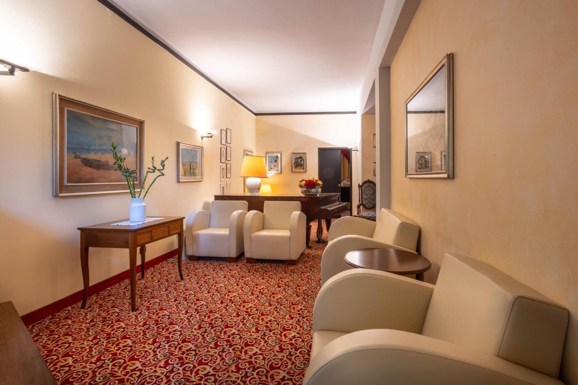 Hotel Giardinetto Desenzano del Garda Exterior foto
