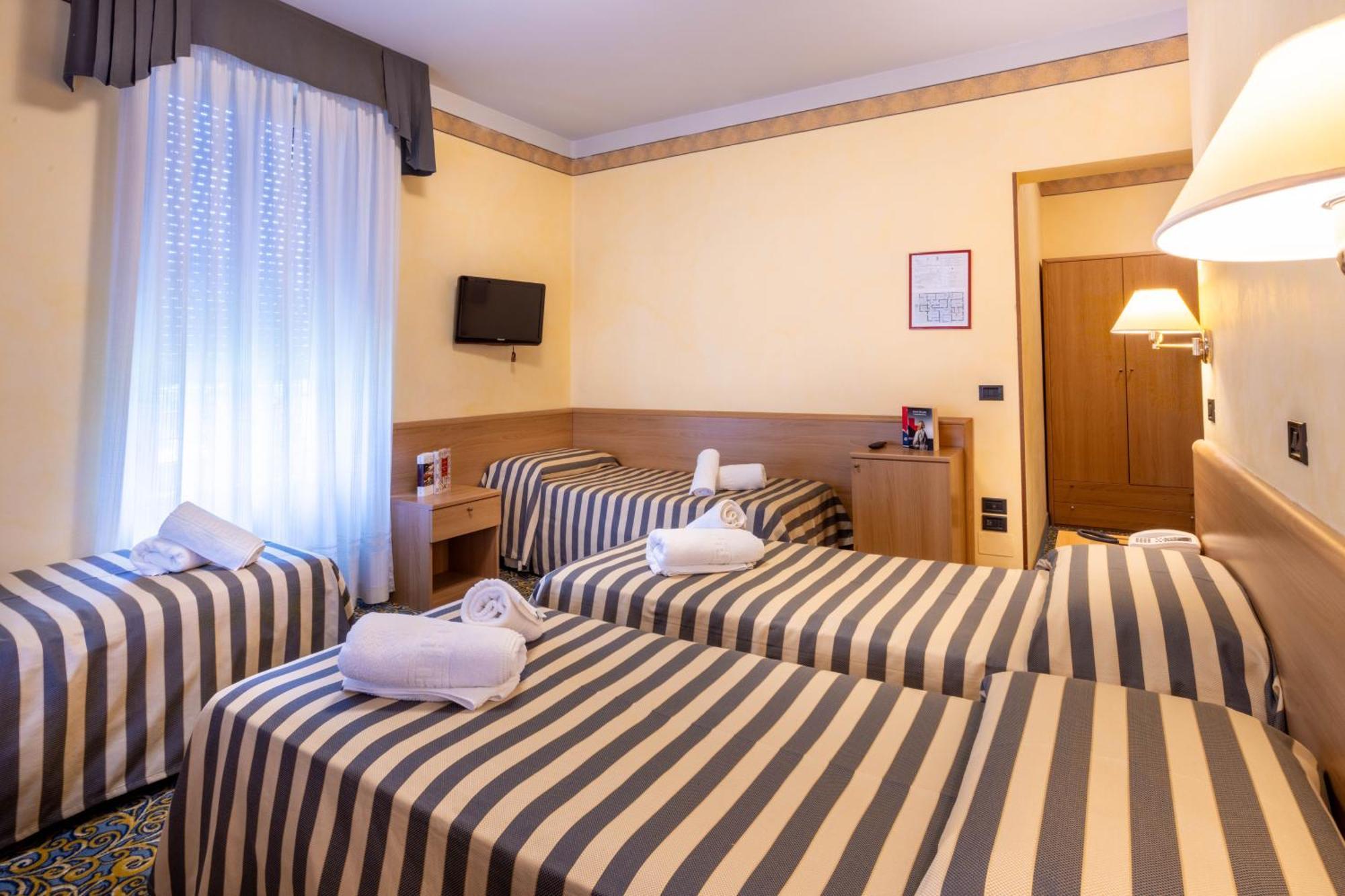 Hotel Giardinetto Desenzano del Garda Exterior foto