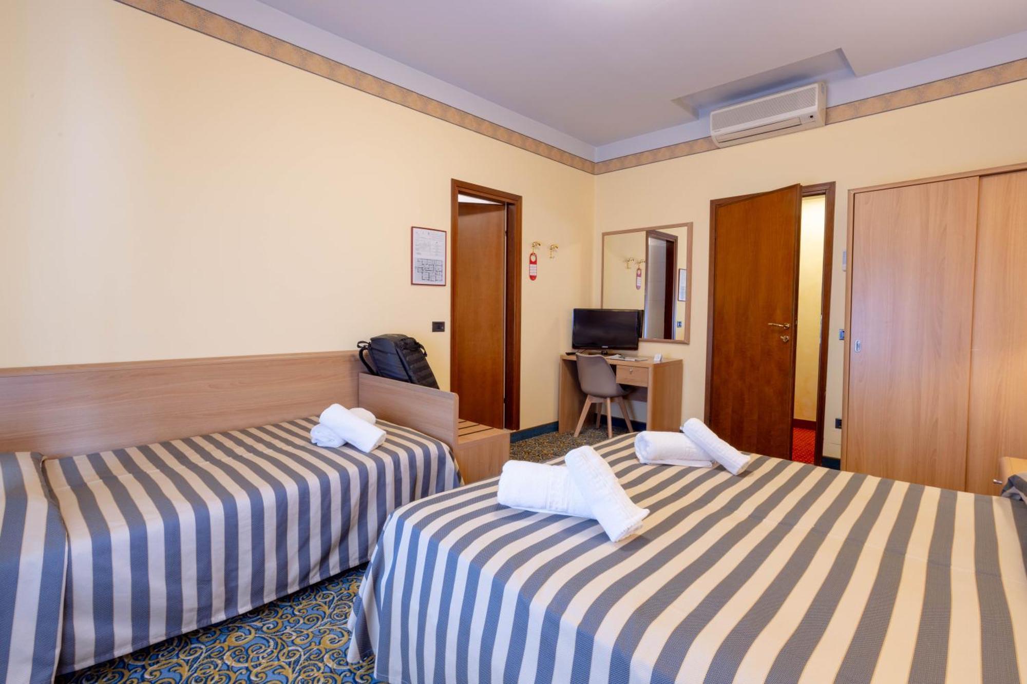 Hotel Giardinetto Desenzano del Garda Exterior foto