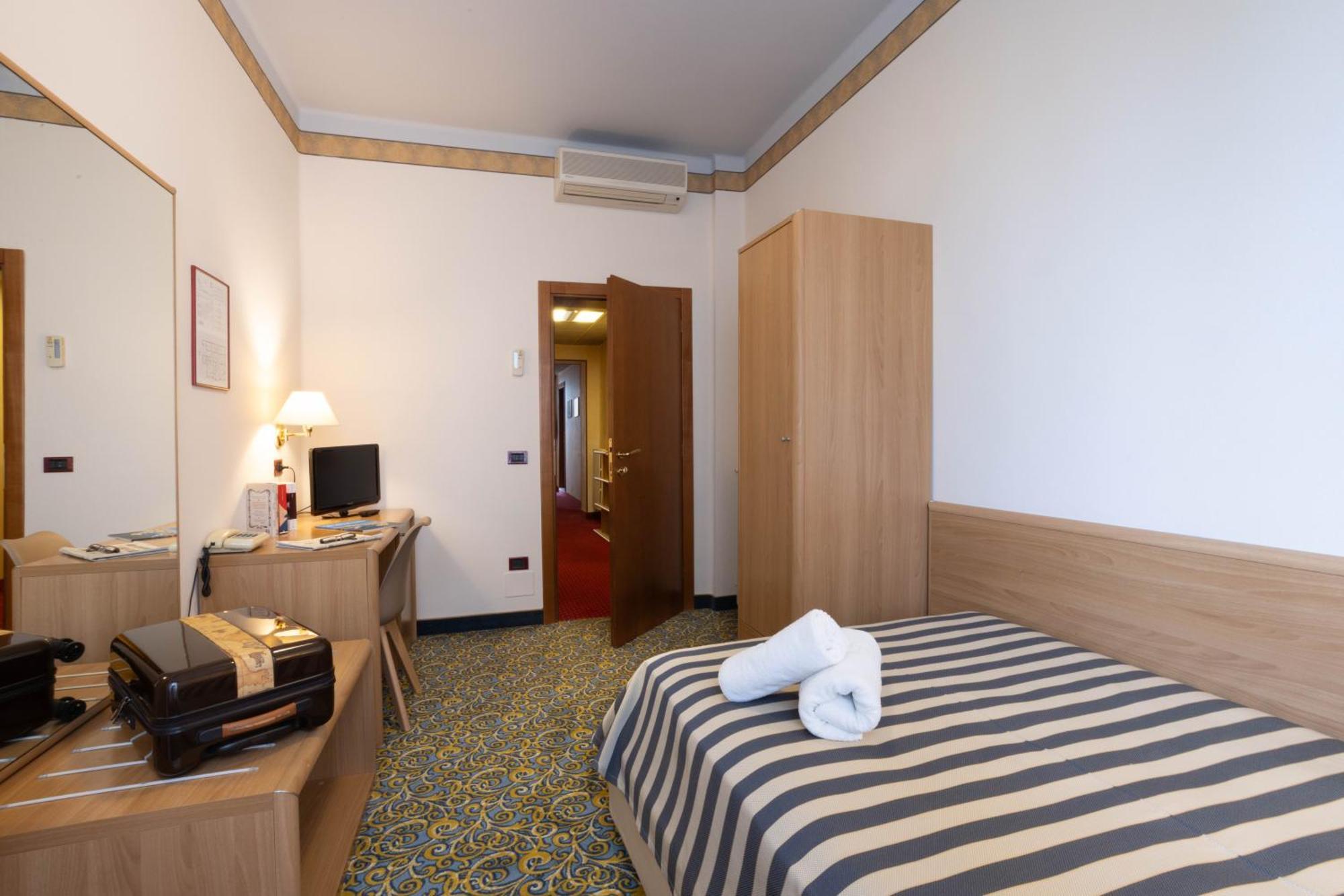 Hotel Giardinetto Desenzano del Garda Exterior foto