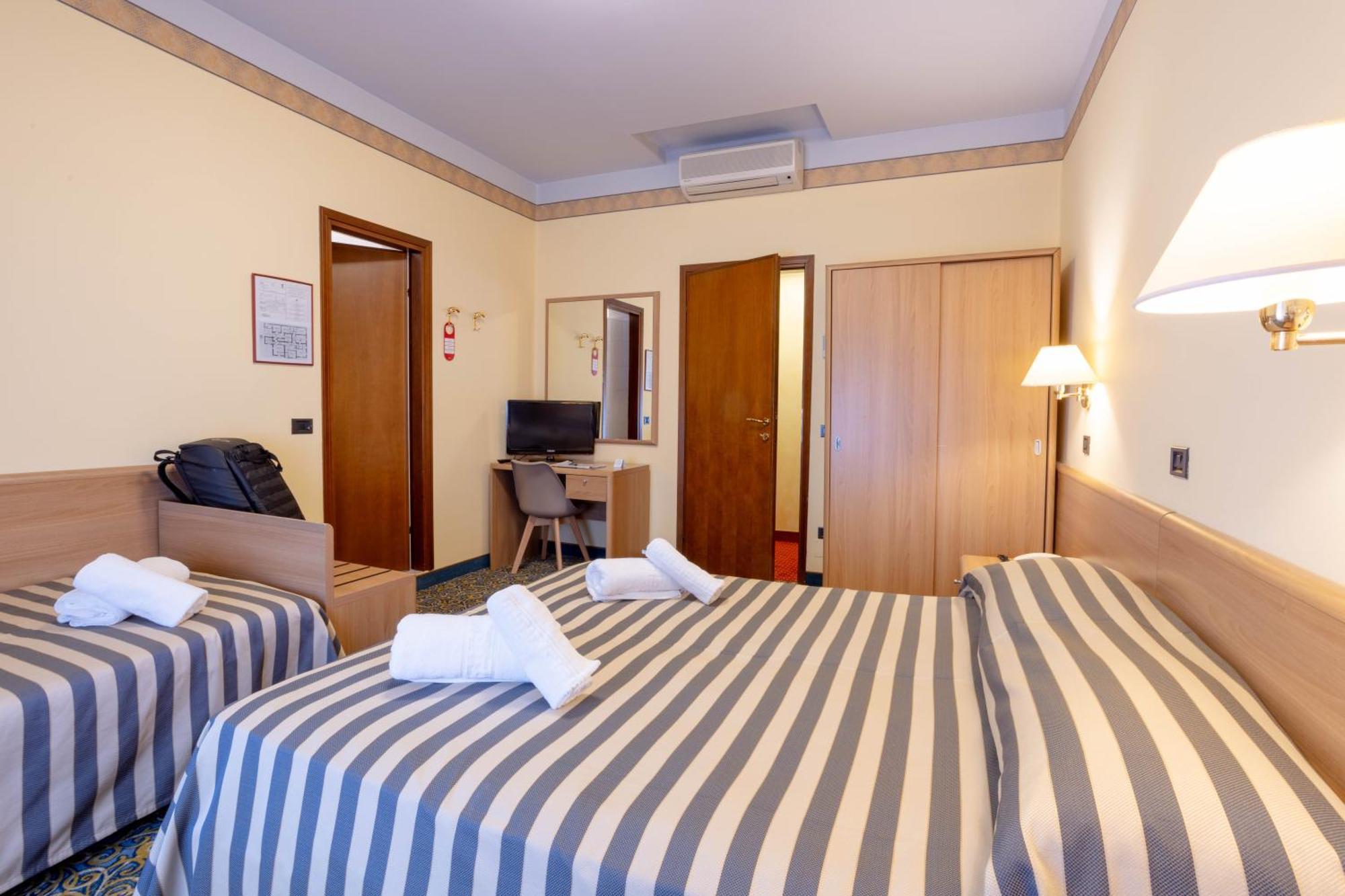 Hotel Giardinetto Desenzano del Garda Exterior foto