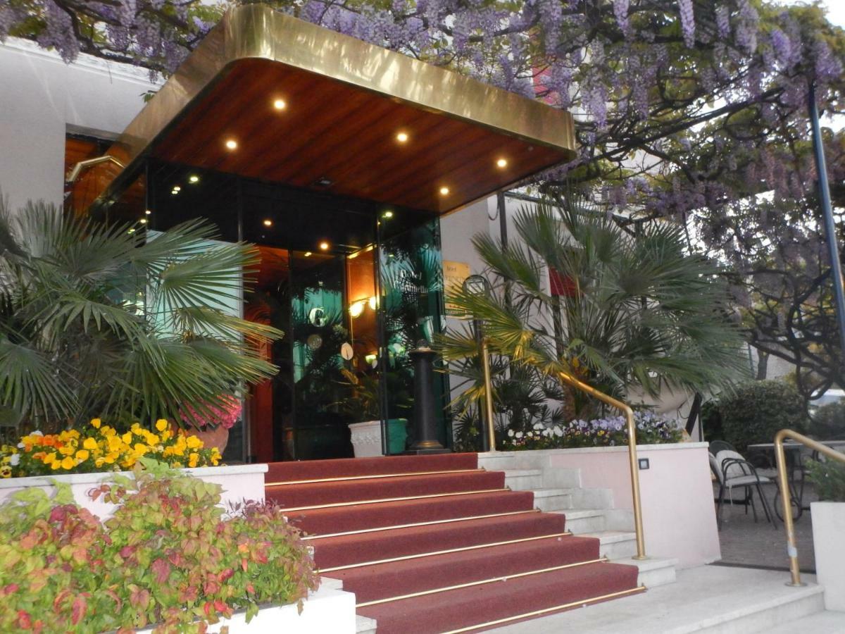 Hotel Giardinetto Desenzano del Garda Exterior foto
