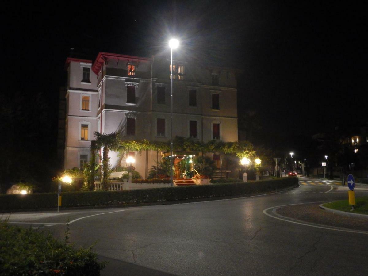 Hotel Giardinetto Desenzano del Garda Exterior foto