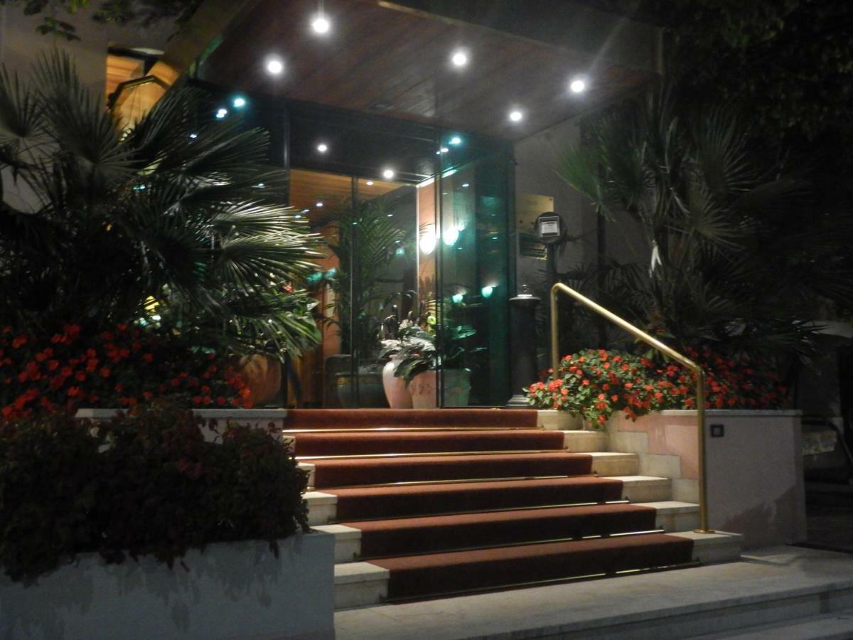 Hotel Giardinetto Desenzano del Garda Exterior foto